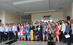 YBA-HCM thăm quan Khu công nghệ cao & giao lưu Xúc tiến thương mại tại SCS building