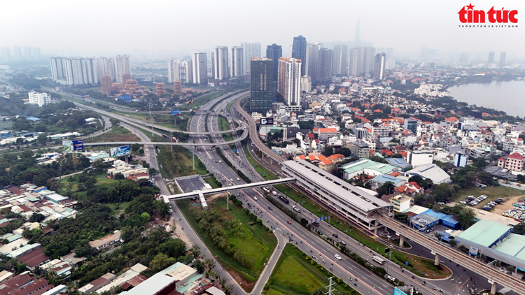 TP Hồ Chí Minh: Diện mạo 9 cầu bộ hành kết nối nhà ga trên cao tuyến metro số 1