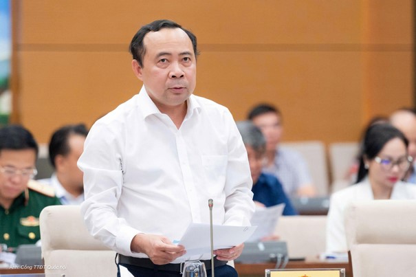 Proposal to decentralize the authority to issue policies on technology imports.