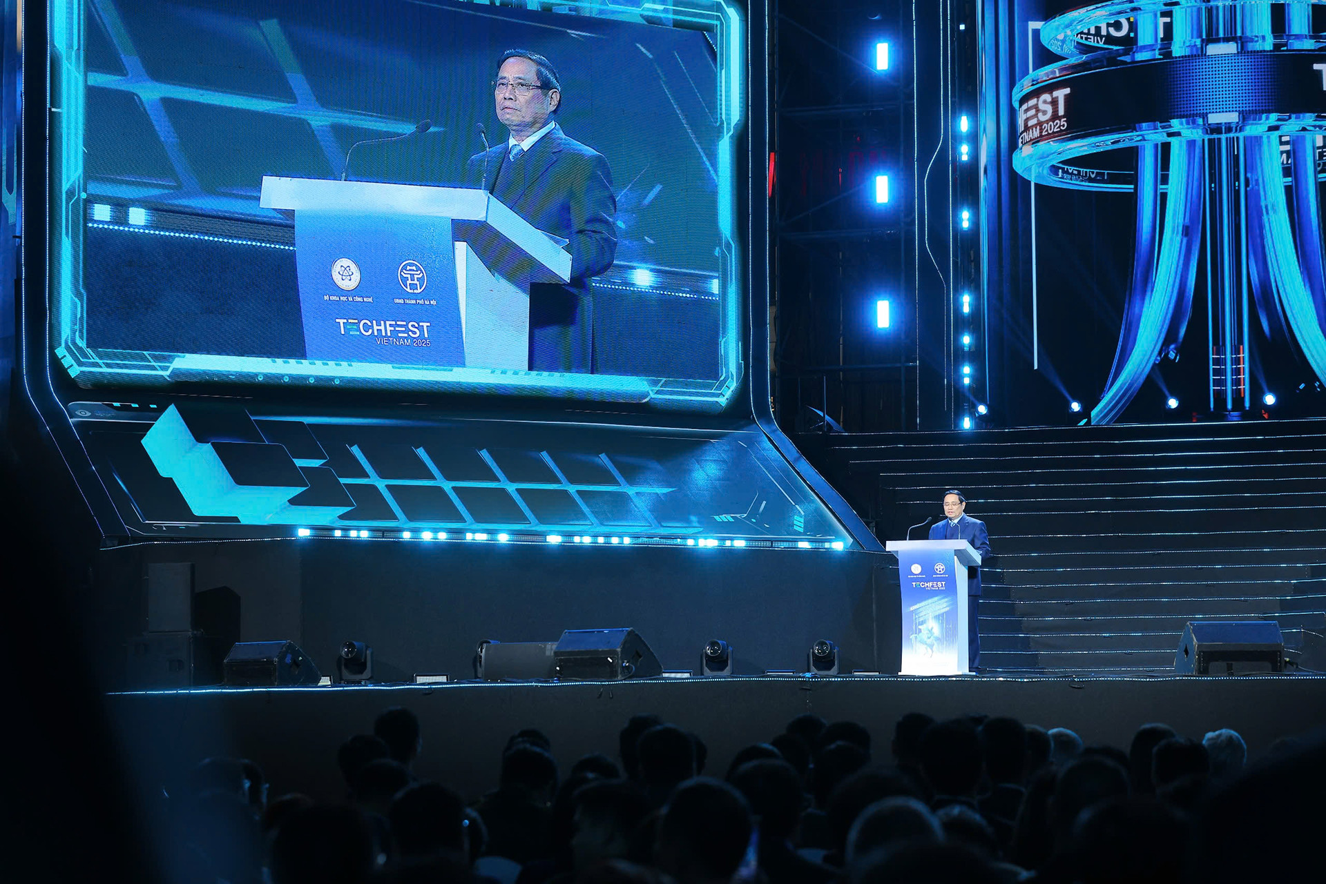 Prime Minister: With innovation and creativity throughout society, the country will undergo a powerful transformation.